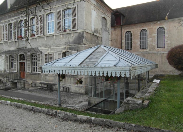 2 – Fontaine de l’hôpital © Pays Ornans Patrimoine