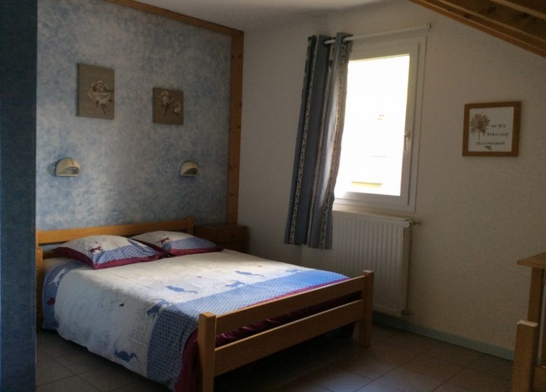 GÎTE DE SÉJOUR – Chambre l’Hirondelle